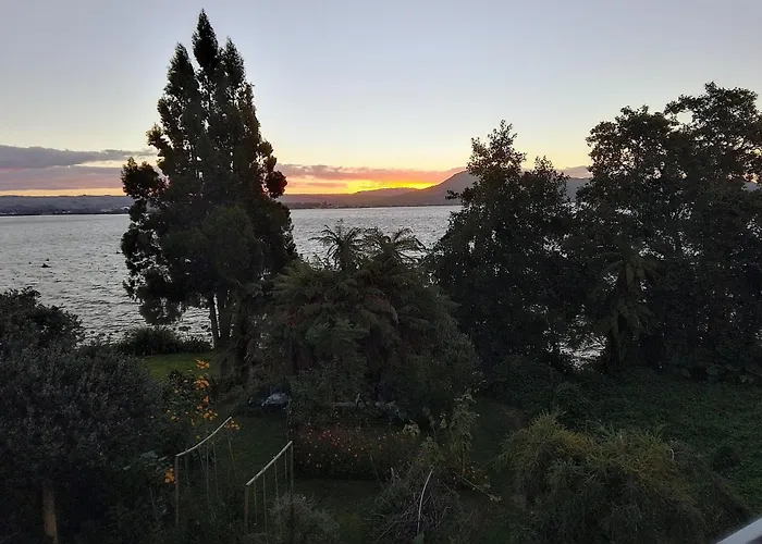度假居 Addictive View - Lakeside